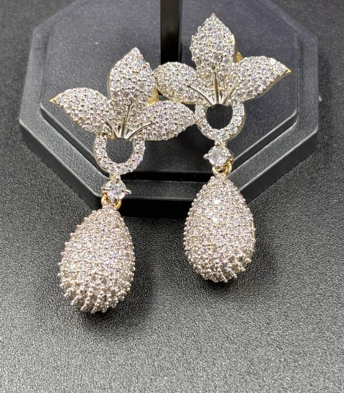 Luxury Crystal Leaf Drop Earrings