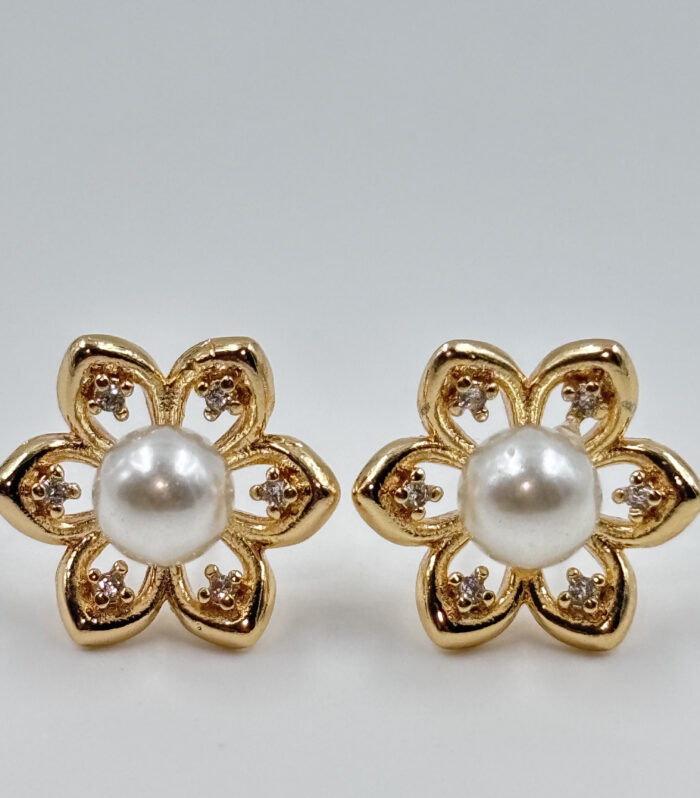 Pearl Bloom Floral Stud Earrings